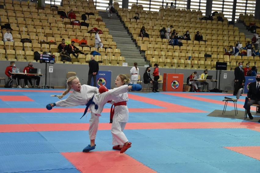 Karate. Pierwszy start w zawodach w tym roku i od razu drugie miejsce w klasyfikacji medalowej