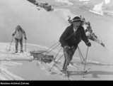 Tatry. 111 lat temu powstał TOPR. Tak dawniej wyglądała praca ratowników [ZDJĘCIA]