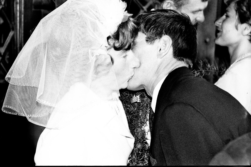 Sieradz w latach 60. Ślub w kolegiacie