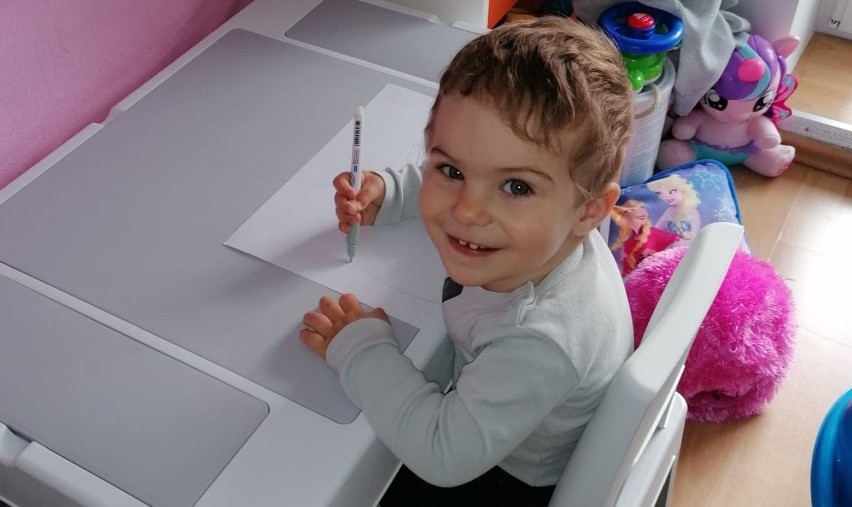 Dwuletni Krzyś Biały z Serbów zachorował na ostrą białaczkę limfoblastyczną. Oddaj 1 procent z podatku na Krzysia