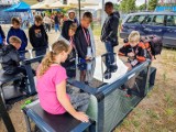 Piknik polonijny przy  leszczyńskim stadionie. Ostatni dzień Polonijnych Mistrzostw Świata 2022 w Lesznie ZDJĘCIA