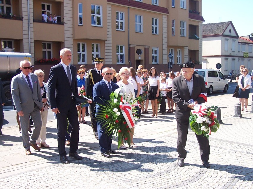 Jednym z miejsc złożenia wiązanek będzie pomnik przy ul. Mickiewicza