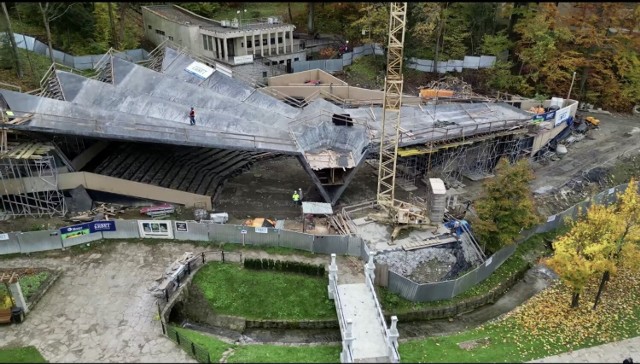 Amfiteatr w Krynica. Postępy na placu budowy - jesień 2023