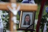 Zabójca 13-latki ciągle na wolności. Mieszkańcy Gdyni Dąbrowy boją się o dzieci