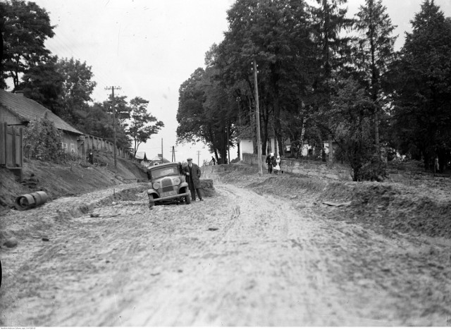 Budowa drogi Kraków - Zakopane robi wrażenie nie tylko dziś, ale także robiła ponad 80 lat temu! Zobacz, jak wyglądały prace w 1935 roku.