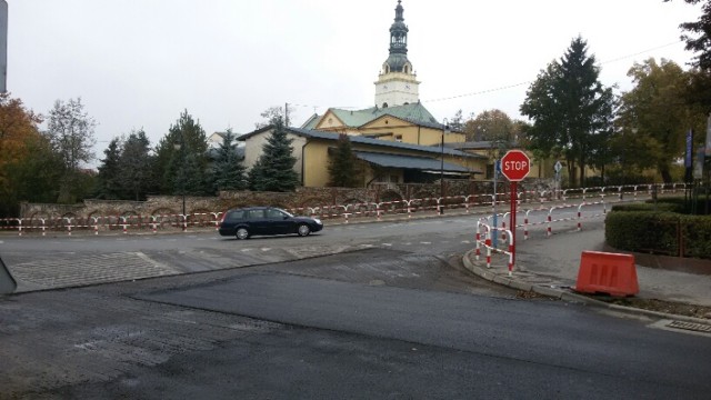 Remont ul. Szkolnej w Kłobucku. ZDJĘCIA