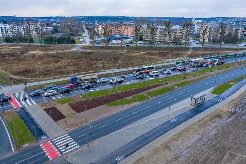 Rozbudowany układ drogowy w Kokoszkach. Inwestycja...