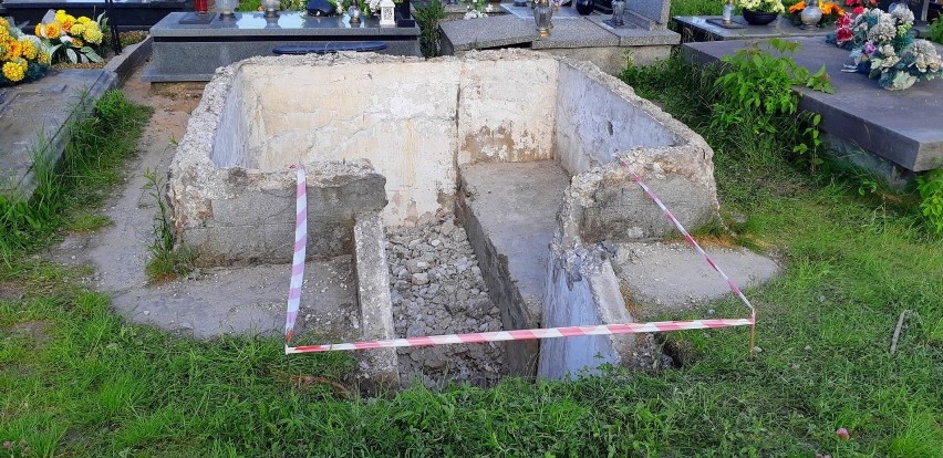Stary nagrobek zniknął z cmentarza w Skarżysku. Wiemy, co się z nim stało (ZDJĘCIA)