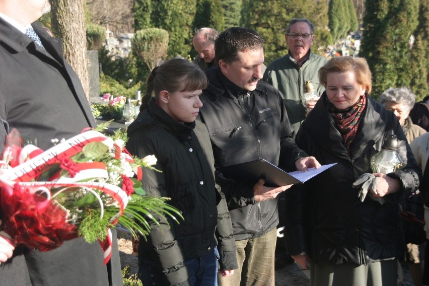 Członkowie PiS i mieszkańcy Puław uczcili 2 rocznicę katastrofy