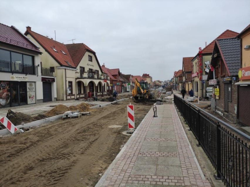 Trwa przebudowa i rozbudowa ulicy Kościuszki w Łebie