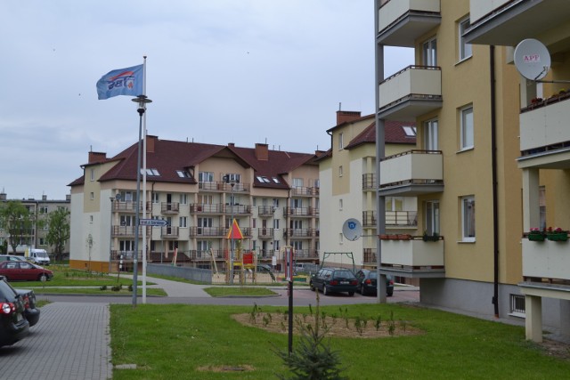 MTBS przygotowuje się do budowy czternastego domu wielorodzinnego na os. Południe. Inwestycja ma się rozpocząć w tym roku i potrwać rok. Z "Dziennika Malborskiego" dowiesz się o tym, jak ma wyglądać budynek i na jakich zasadach będą przydzielane mieszkania.