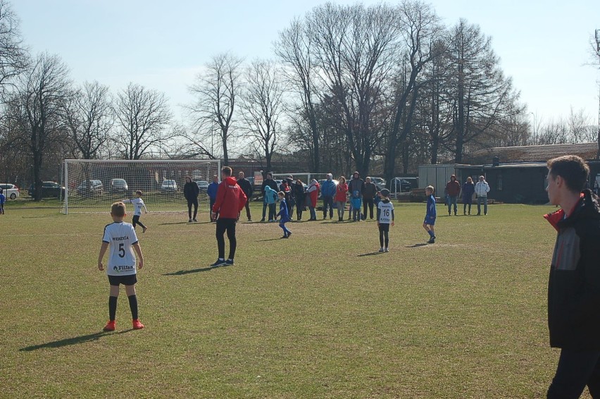 Turniej związkowy w lidze organizowanej przez Pomorski Związek Piłki Nożnej na stadionie w Kościerzynie [ZDJĘCIA]