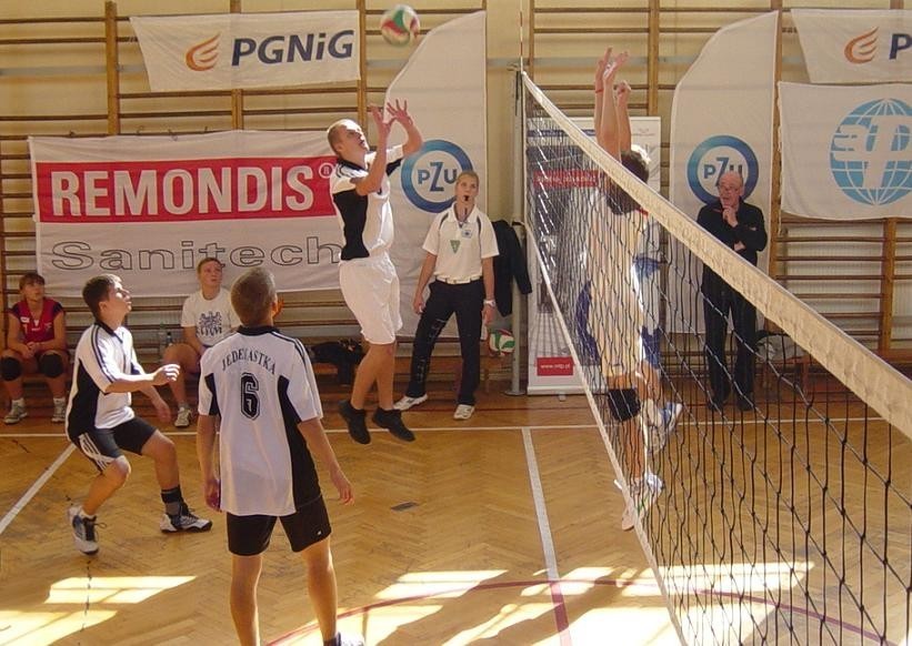 Siatkówka: Licealiści walczyli o Puchar Poznania [ZDJĘCIA]