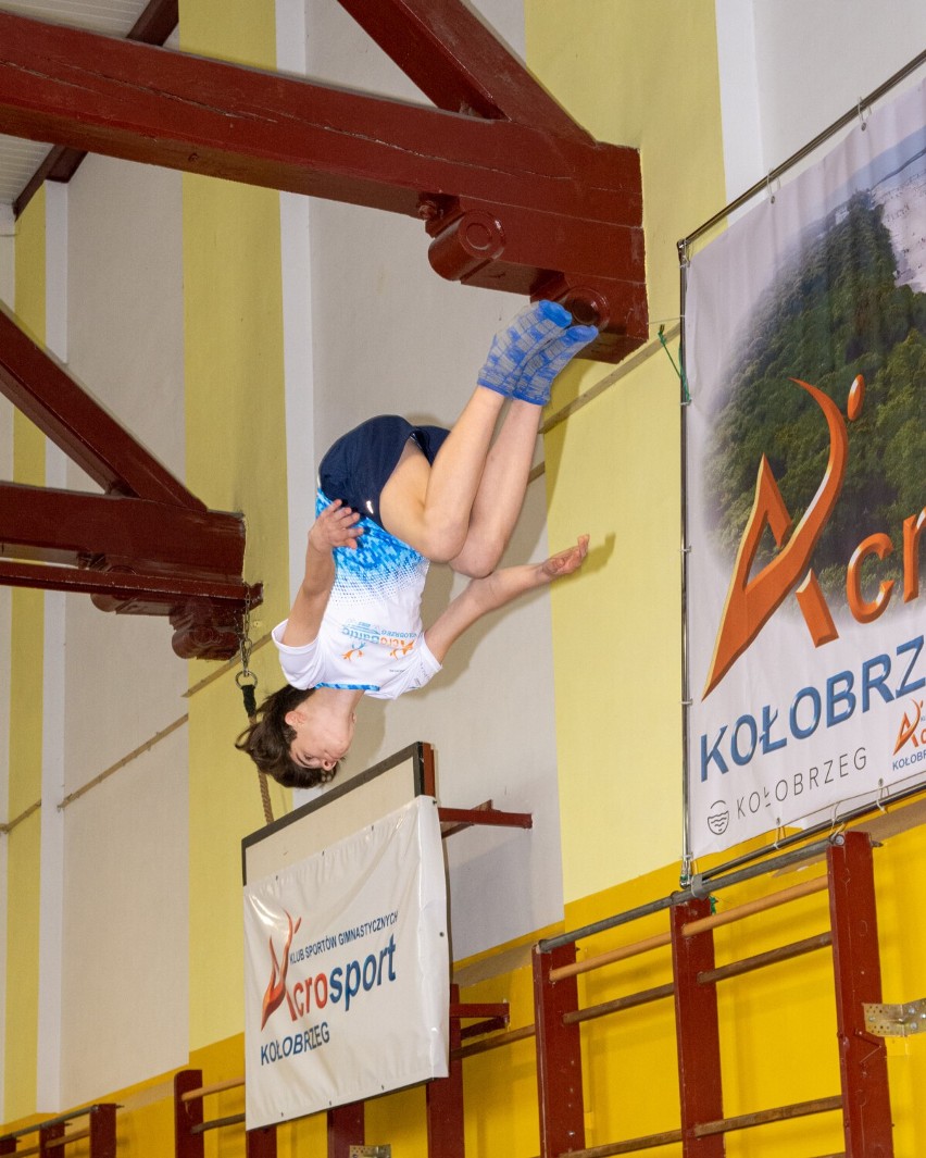 Szczecineccy akrobaci na zawodach w Kołobrzegu