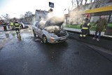 Kolejny pożar samochodu. Tym razem auto zapaliło się przy skrzyżowaniu ul. Wyspiańskiego i Staszica [ZD