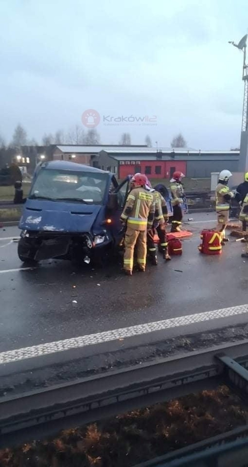 Poważny wypadek na autostradzie A4. Jezdnia w kierunku Rzeszowa była zablokowana [ZDJĘCIA]