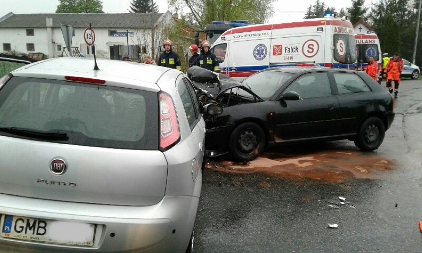 Wypadek w Turzu. Utrudnienia w ruchu na drodze nr 224 [ZDJĘCIA]