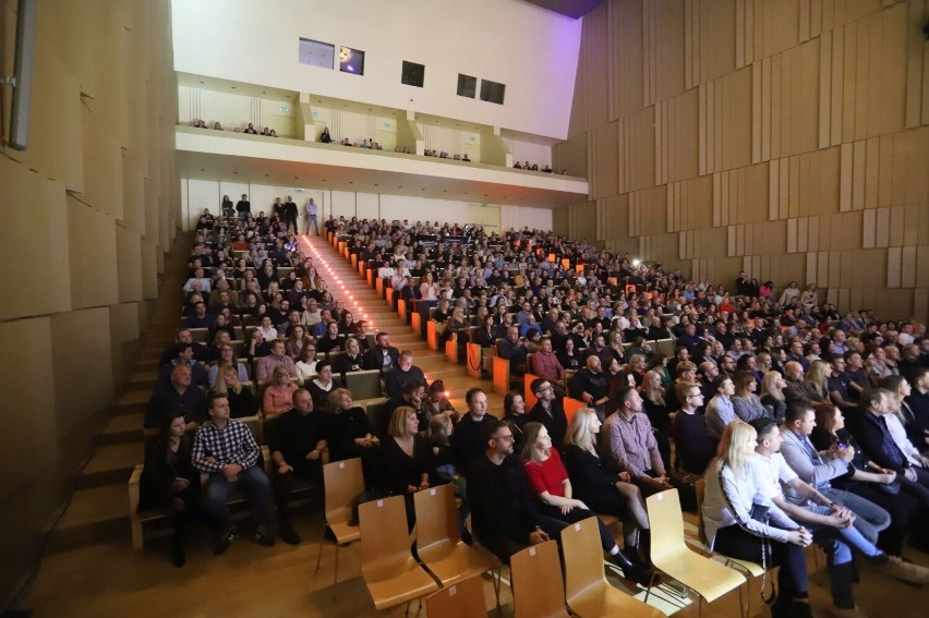 Zespół IRA wystąpił w Filharmonii Świętokrzyskiej w Kielcach. Usłyszeliśmy największe hity. Zobaczcie zdjęcia