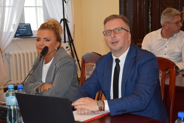 Sesja Rady Miasta Szprotawa. Burmistrz Mirosław Gąsik