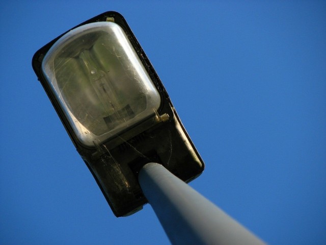 Pieniądze na wymianę oświetlenia ulicznego trafią do gmin z powiatu radomszczańskiego z programu Rozświetlamy Polskę