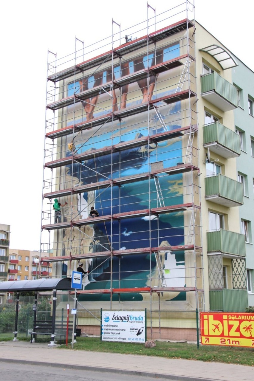 Tczew: dzisiaj koniec malowania pierwszego murala 3D w mieście [ZDJĘCIA]