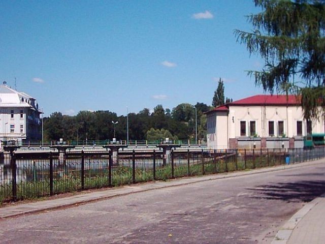 Elektrownia wodna i przejście graniczne w Gubinie. Fotografia mojego autorstwa