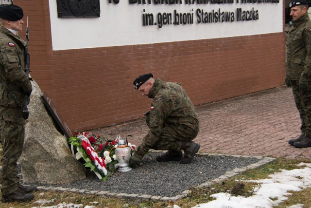 Żołnierze Czarnej Dywizji oddali cześć poległym kolegom