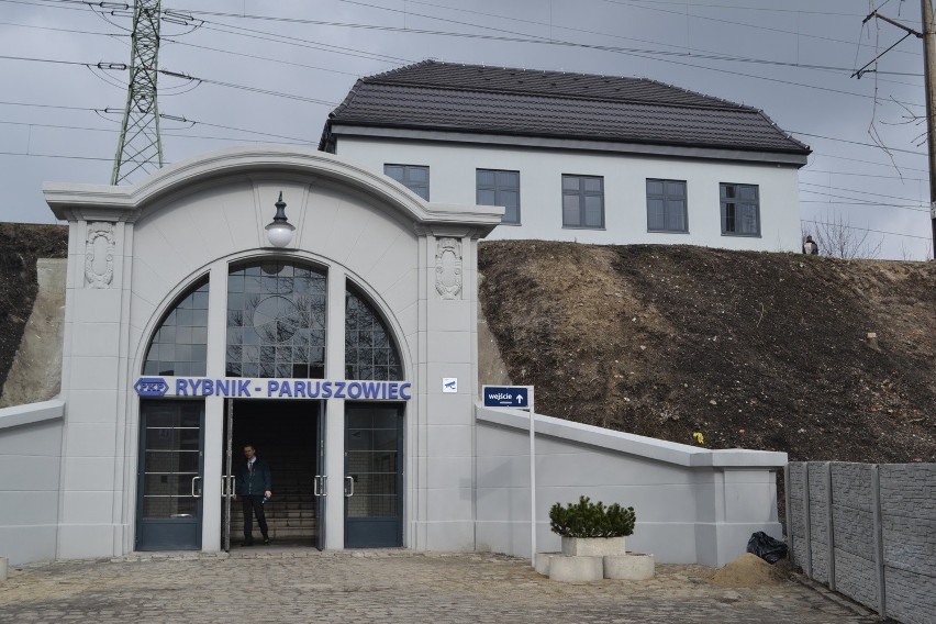 Dworzec PKP na Paruszowcu