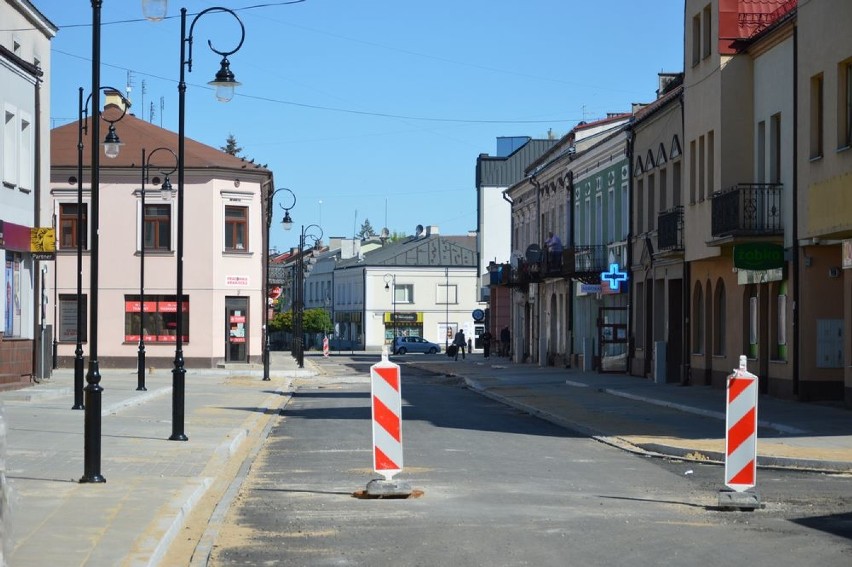  Trwa remont ulicy Rawskiej w Skierniewicach [ZDJĘCIA]