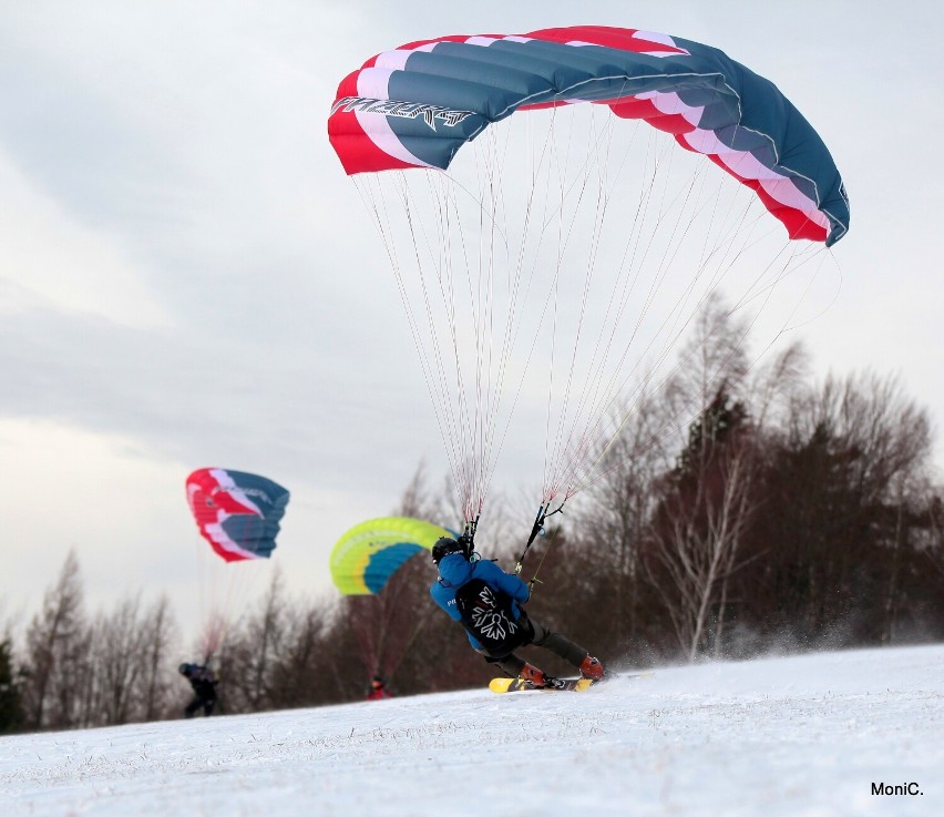 Zimą w Bieszczadach można uprawiać nietypowe sporty ekstremalne [ZDJĘCIA]