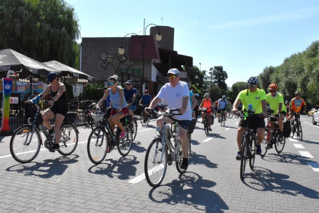 Klub Turystyki Rowerowej "Goplanie" przy Nadgoplański Oddziale PTTK organizuje rajd rowerowy na pomidorowy festyn z Jezior Wielkich. Impreza odbędzie się w niedzielę, 13 sierpnia