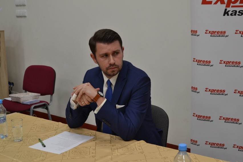 Wybory samorządowe 2018 - debata z kandydatami na burmistrza Żukowa 