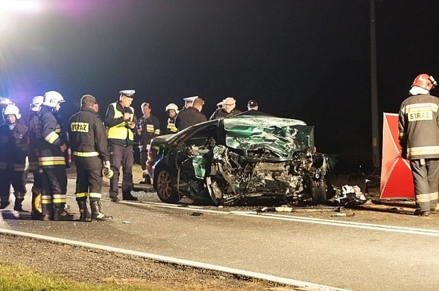 Wypadek w Szczytnikach. Dwie osoby nie żyją dwie są ranne