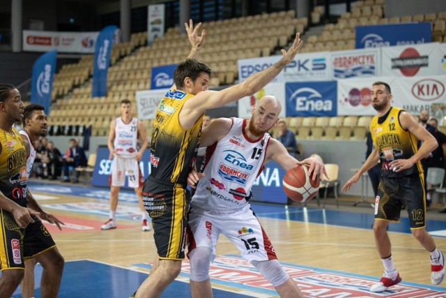 W sobotę Enea Astoria Bydgoszcz przegrała u siebie ze Stalą Ostrów 88:109, czym praktycznie pogrzebała swe szanse na awans do fazy play off