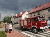 Interwencja służb w bloku przy ul. Skłodowskiej-Curie w Wieluniu. Nie żyje lokator