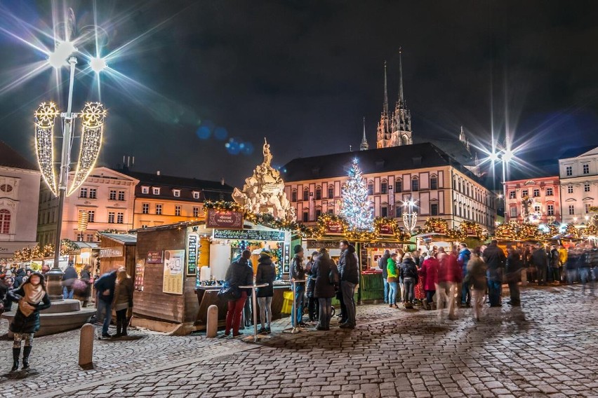 Nie tylko Wrocław! Ruszają magiczne jarmarki adwentowe w Czechach (TERMINY, LOKALIZACJE) 