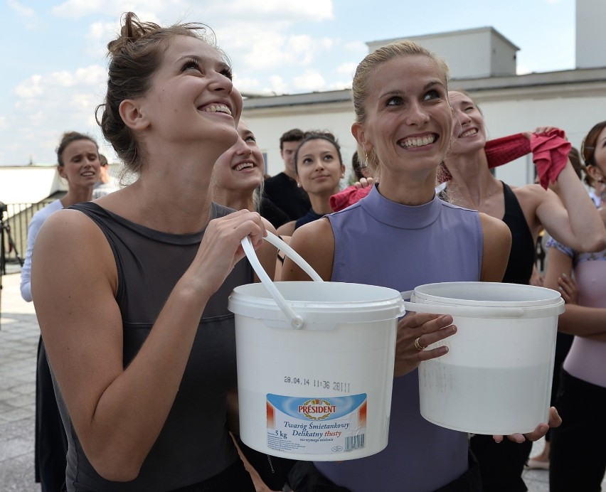 ice bucket challenge opera narodowa