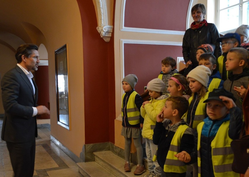 Przedszkolaki odwiedziły prezydenta Kinastowskiego