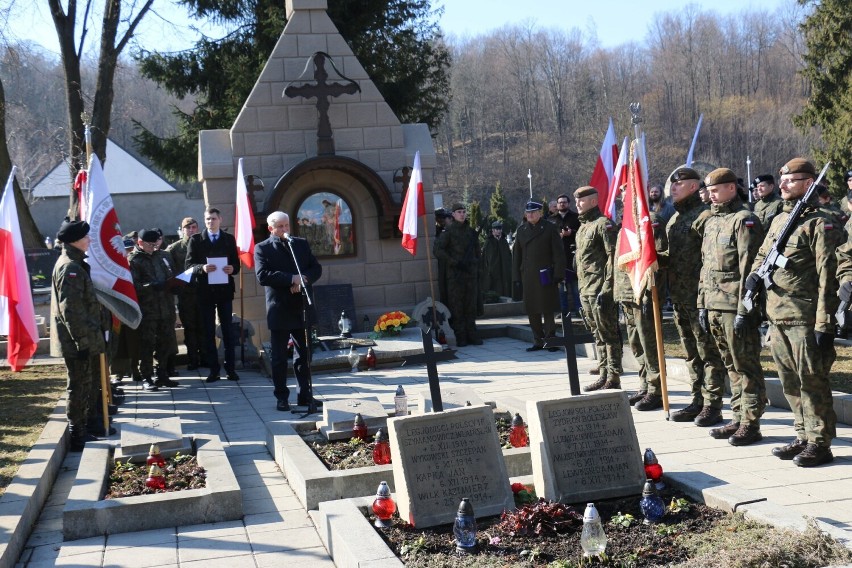 Limanowa pamiętała o "Żołnierzach Wyklętych". Był Marsz Pamięci oraz uroczystości na cmentarzu