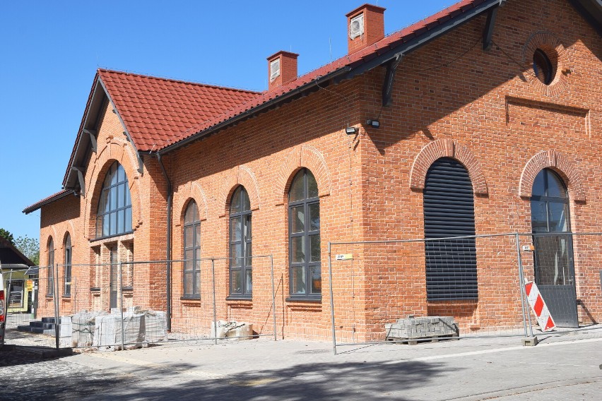 Modernizacja budynku  dworca kolejowego w Zduńskiej Woli ma...