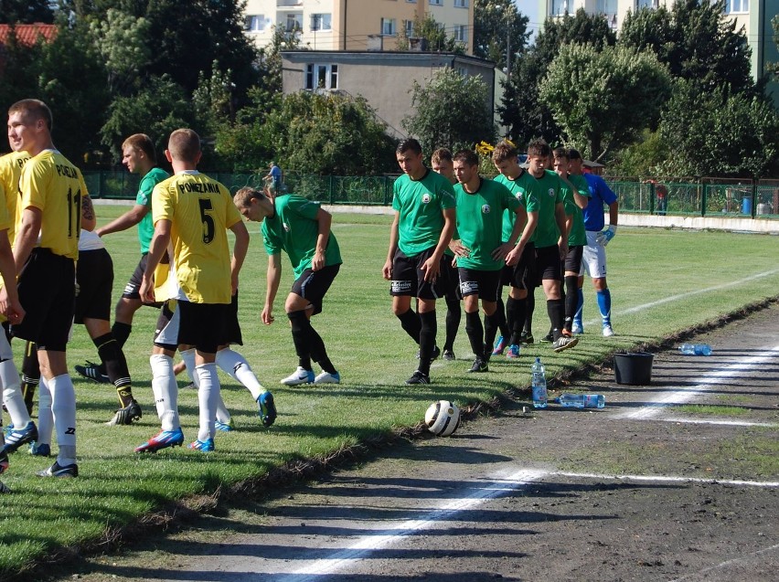 Żuławy Nowy Dwór Gdański - Pomezania Malbork 1:2 (0:1)