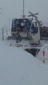 Szaflary. Pasażerski bus wjechał pod pociąg [ZDJĘCIA]