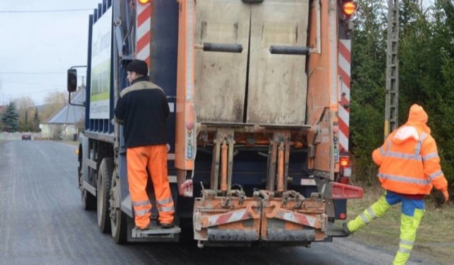 Odbiór śmieci w gminach Krzywiń i Śmigiel będzie droższy. Spore podwyżki za odbiór odpadów obejmą mieszkańców już od 1 stycznia 2022 roku