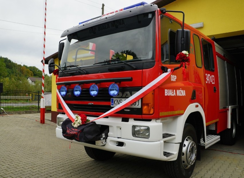 Strażacy z OSP Biała Niżna mają nowy wóz bojowy