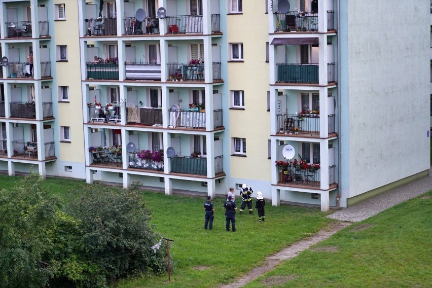 Policja oraz Ochtnicza Straż Pożarna z Debrzna interweniowali na ul. Czerniakowskiej