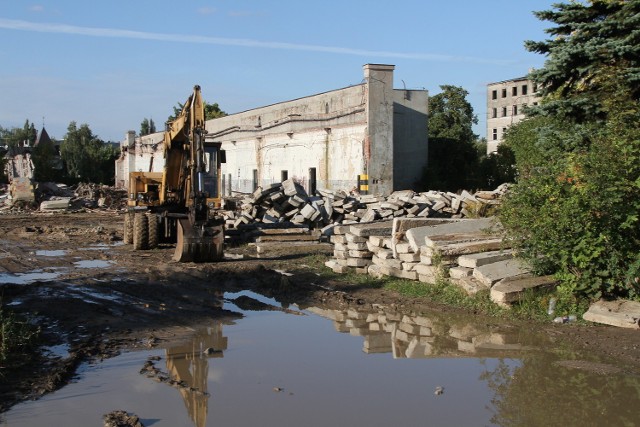 Zajezdnię zburzono 14 września 2012 roku