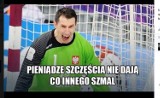 "Pieniądze szczęścia nie dają, ale Szmal tak". Zobacz najlepsze memy z meczu Polaków!
