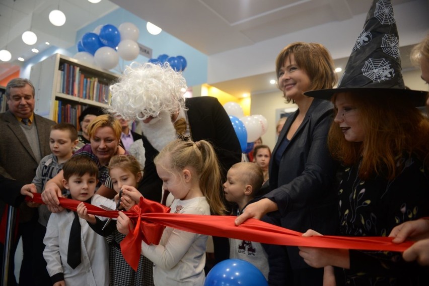 Edyta Jungowska na otwarciu Centrum Bibliotecznego dla...