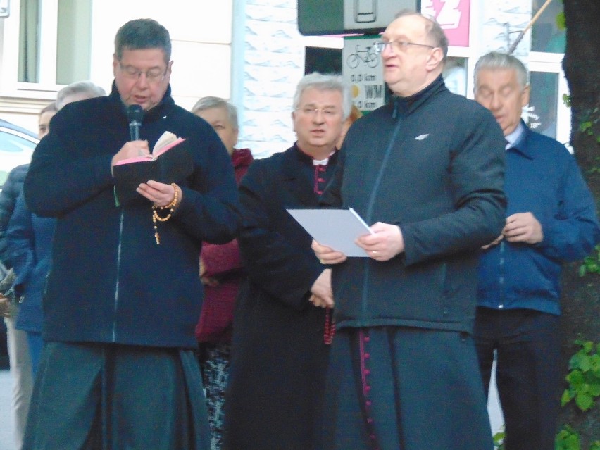 Mieszkańcy Pleszewa modlili się za Ojczyznę