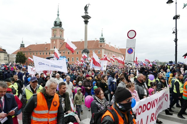 Ulicami Warszawy przeszedł XVI Narodowy Marsz Życia i Rodziny